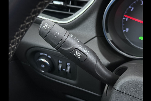 Opel Grandland X T131PK Trekhaak AGR Navi Apple Carplay Android 1/2 Leer Cruise Control Pdc ECC Ergocomfort Stoel Business Executive Lmv Privacy Glas Led DAB+ Regen-Lichtsensor Lane Assist 1.400KG Trekgewicht 1e Eigenaar Origineel Nederlandse Auto € 34.000