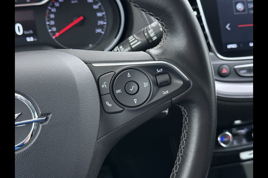 Opel Grandland X T131PK Trekhaak AGR Navi Apple Carplay Android 1/2 Leer Cruise Control Pdc ECC Ergocomfort Stoel Business Executive Lmv Privacy Glas Led DAB+ Regen-Lichtsensor Lane Assist 1.400KG Trekgewicht 1e Eigenaar Origineel Nederlandse Auto € 34.000