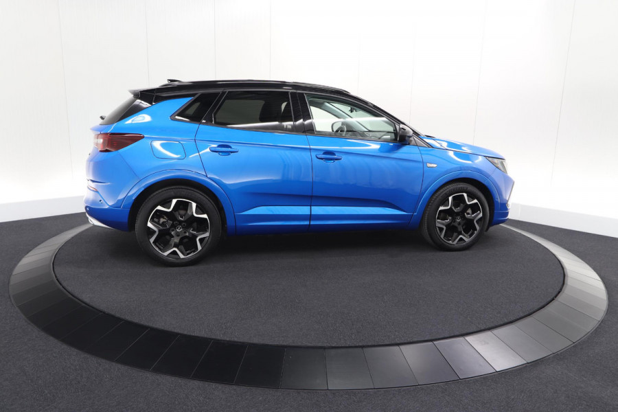 Opel Grandland 1.6 Turbo Plug-In Hybrid 225 Ultimate | 360 Camera | Leder Pakket | Elektrische Kofferklep | Adaptieve Cruise Control