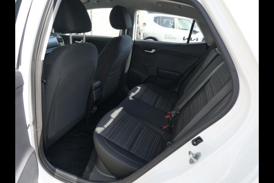 Kia Stonic 1.0 T-GDi MHEV DynamicLine | Camera | Carplay | LM |