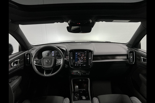 Volvo XC40 1.5 T5 Plug-in hybrid Ultimate Dark Trekhaak | Open dak | Adapt. cruise | 360 camera | Stuur-/stoelverwarming | Harman Kardon | Carplay