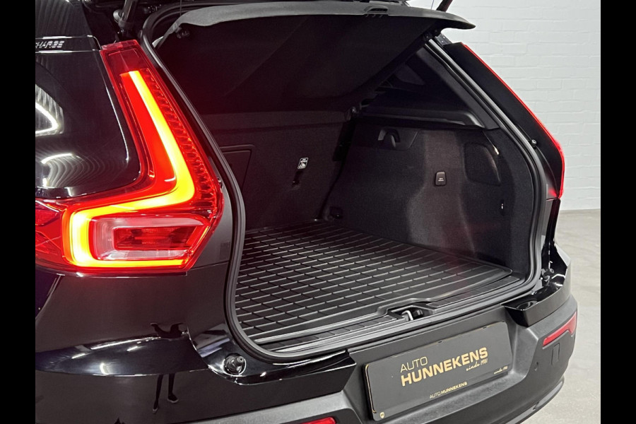 Volvo XC40 1.5 T5 Plug-in hybrid Ultimate Dark Trekhaak | Open dak | Adapt. cruise | 360 camera | Stuur-/stoelverwarming | Harman Kardon | Carplay