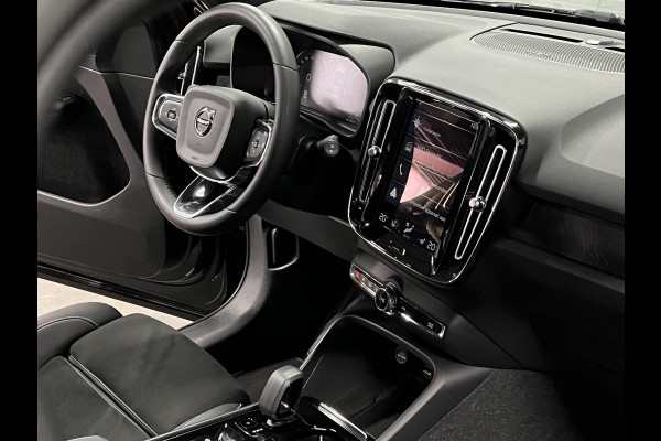 Volvo XC40 1.5 T5 Plug-in hybrid Ultimate Dark Trekhaak | Open dak | Adapt. cruise | 360 camera | Stuur-/stoelverwarming | Harman Kardon | Carplay