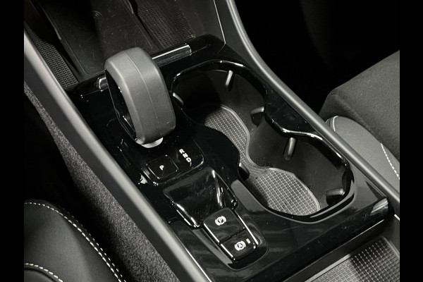 Volvo XC40 1.5 T5 Plug-in hybrid Ultimate Dark Trekhaak | Open dak | Adapt. cruise | 360 camera | Stuur-/stoelverwarming | Harman Kardon | Carplay