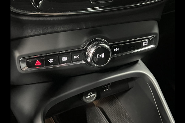 Volvo XC40 1.5 T5 Plug-in hybrid Ultimate Dark Trekhaak | Open dak | Adapt. cruise | 360 camera | Stuur-/stoelverwarming | Harman Kardon | Carplay