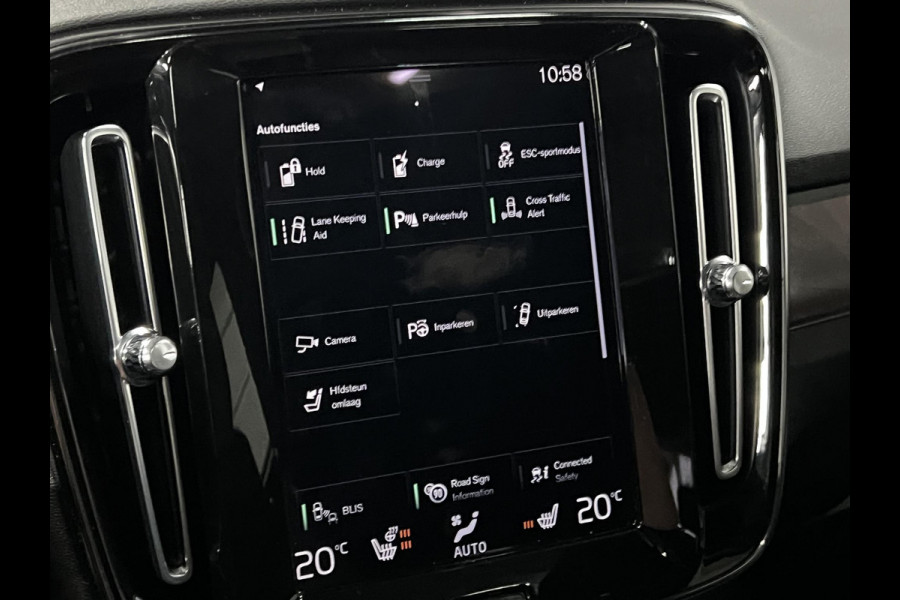 Volvo XC40 1.5 T5 Plug-in hybrid Ultimate Dark Trekhaak | Open dak | Adapt. cruise | 360 camera | Stuur-/stoelverwarming | Harman Kardon | Carplay