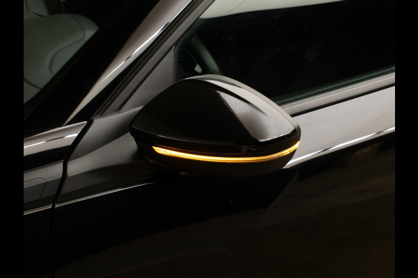 Peugeot 2008 1.2 PureTech Active Pack Sport (APPLE CARPLAY,NAVI,PDC,CLIMATE,CRUISE,LED,BLACK EDITION,SPORTSTOELEN,LM VELGEN)