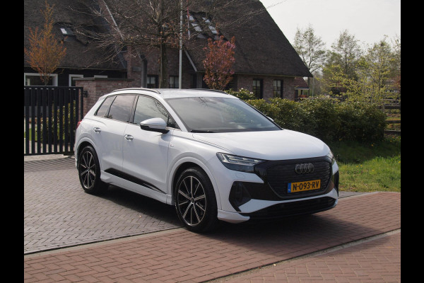 Audi Q4 e-tron 40 S edition 77 kWh | S-Line | Head-Up Display | Camera | ACC | Apple Carplay |