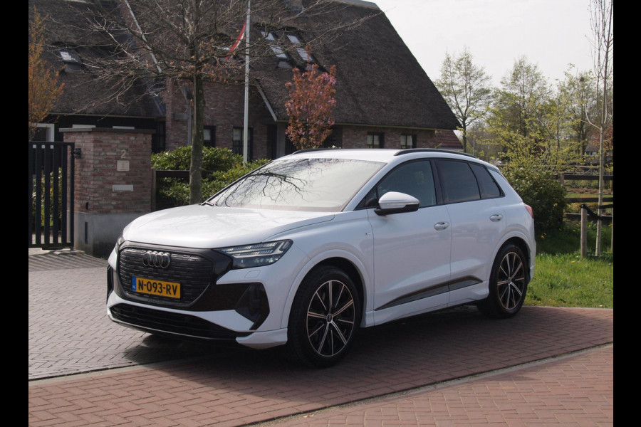Audi Q4 e-tron 40 S edition 77 kWh | S-Line | Head-Up Display | Camera | ACC | Apple Carplay |