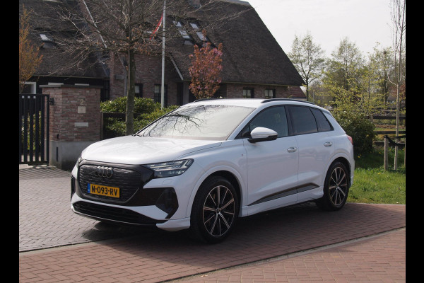Audi Q4 e-tron 40 S edition 77 kWh | S-Line | Head-Up Display | Camera | ACC | Apple Carplay |