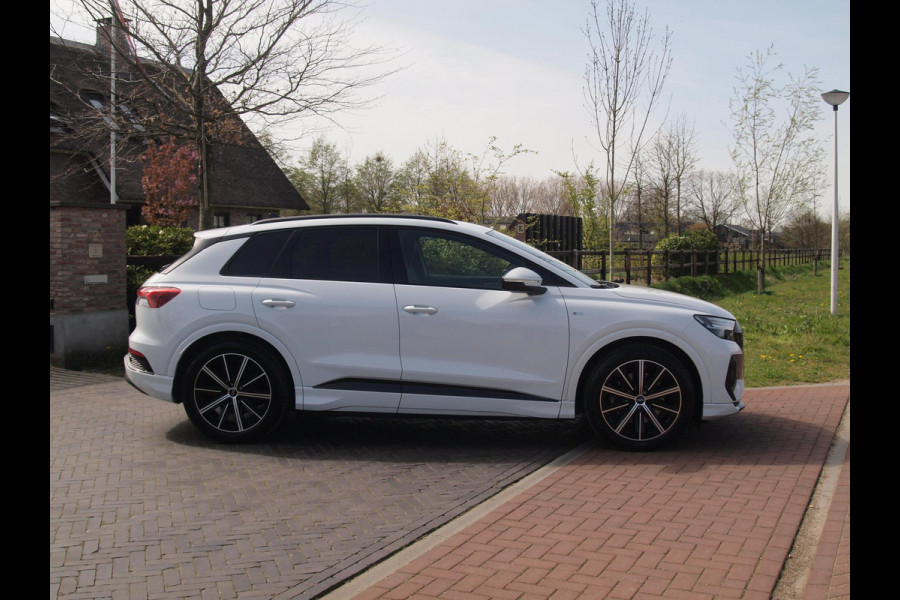 Audi Q4 e-tron 40 S edition 77 kWh | S-Line | Head-Up Display | Camera | ACC | Apple Carplay |
