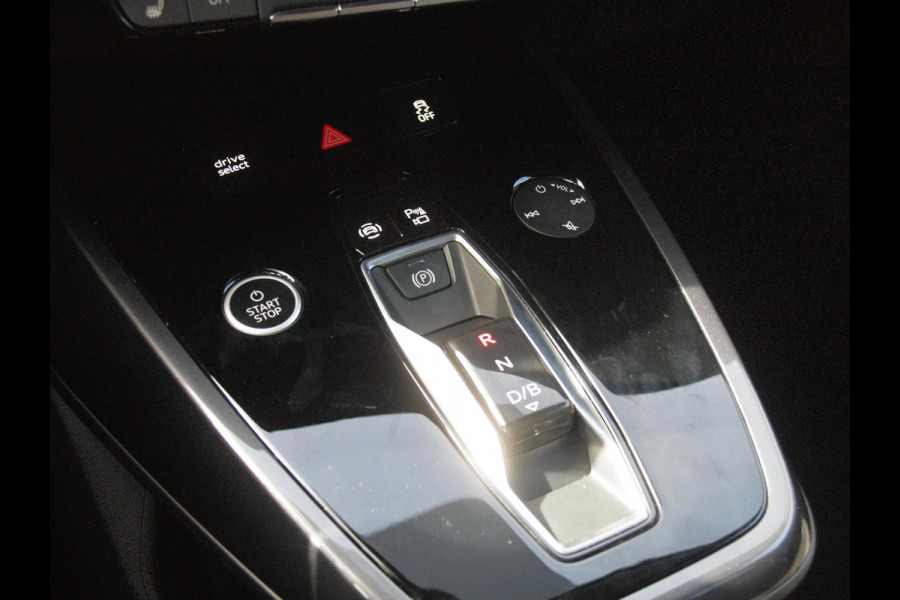 Audi Q4 e-tron 40 S edition 77 kWh | S-Line | Head-Up Display | Camera | ACC | Apple Carplay |