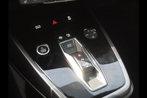 Audi Q4 e-tron 40 S edition 77 kWh | S-Line | Head-Up Display | Camera | ACC | Apple Carplay |