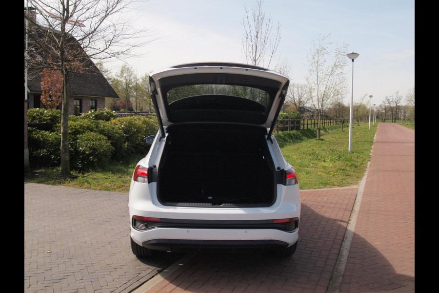 Audi Q4 e-tron 40 S edition 77 kWh | S-Line | Head-Up Display | Camera | ACC | Apple Carplay |