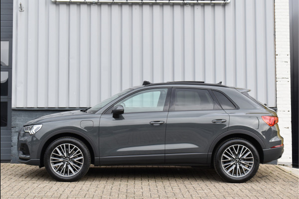 Audi Q3 45 TFSI e S-Line 245 Pk Pano Memory Vol Leder Full Led Keyless Camera 19 Inch