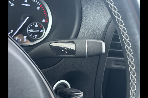 Mercedes-Benz Vito 114CDI 136pk AUT-7 Lang Trekhaak Euro-6 Airco Cruise Control Bluetooth Lane Asist Pdc Betonplex Vloer Wandbetimmering Kast inbouw Achter+Geblindeerde-Raam Schuifdeur 1e Eigenaar 2.000KG Trekgewicht Nette Bus!