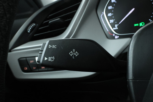 BMW 1-serie 118i High Executive Edition Full Black, Apple Carplay, Cruise