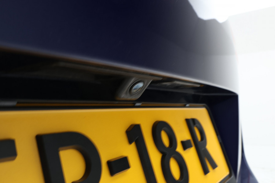 Volkswagen Sharan 1.4 TSI Exclusive Series Panorama, Navigatie, climate,