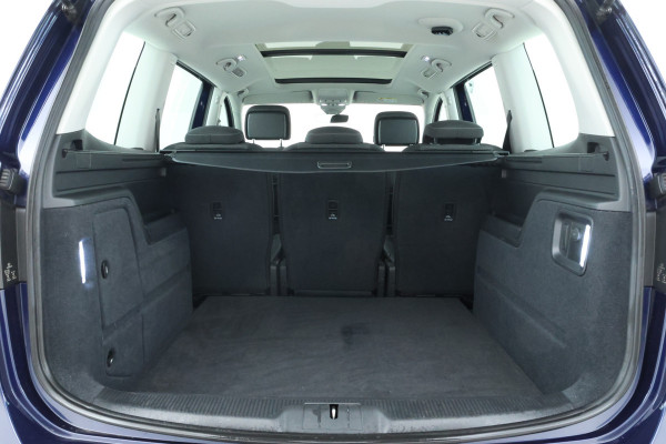 Volkswagen Sharan 1.4 TSI Exclusive Series Panorama, Navigatie, climate,