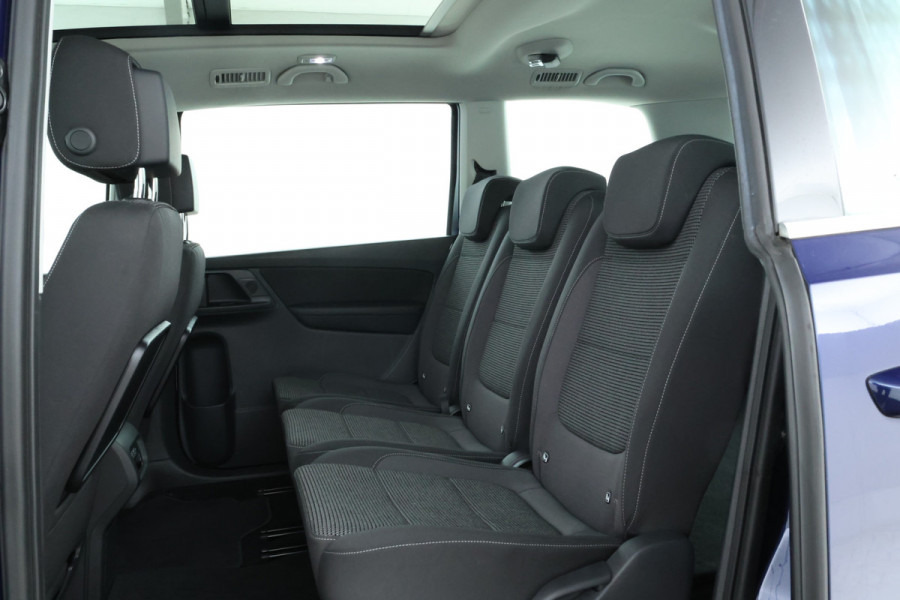 Volkswagen Sharan 1.4 TSI Exclusive Series Panorama, Navigatie, climate,