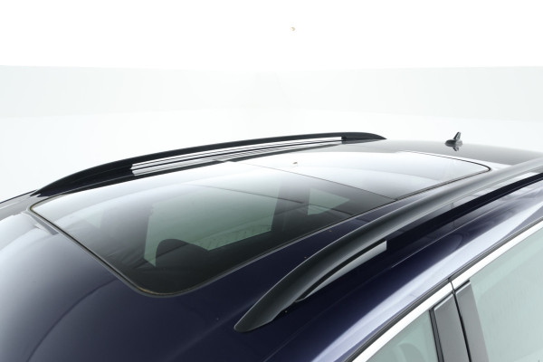 Volkswagen Sharan 1.4 TSI Exclusive Series Panorama, Navigatie, climate,