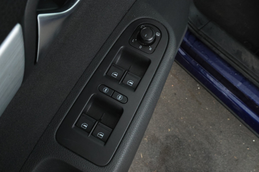 Volkswagen Sharan 1.4 TSI Exclusive Series Panorama, Navigatie, climate,