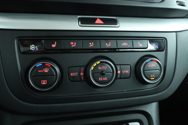 Volkswagen Sharan 1.4 TSI Exclusive Series Panorama, Navigatie, climate,