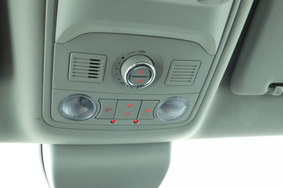 Volkswagen Sharan 1.4 TSI Exclusive Series Panorama, Navigatie, climate,