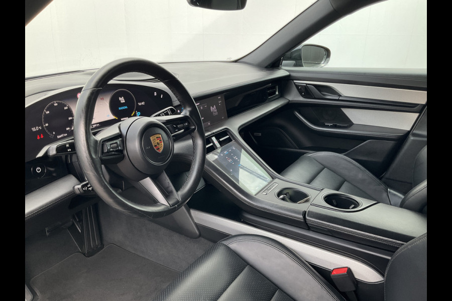 Porsche Taycan Performance 84 kWh Incl.BTW Carplay Camera 3Fase Bose Leer Led Warmtepomp