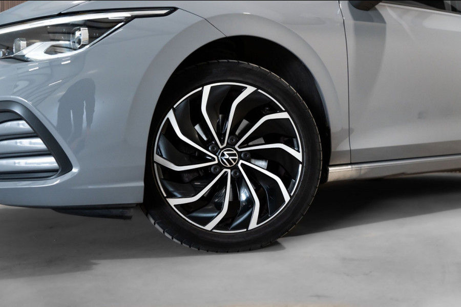 Volkswagen Golf 1.5 TSI Highline IQ CARPLAY CAMERA