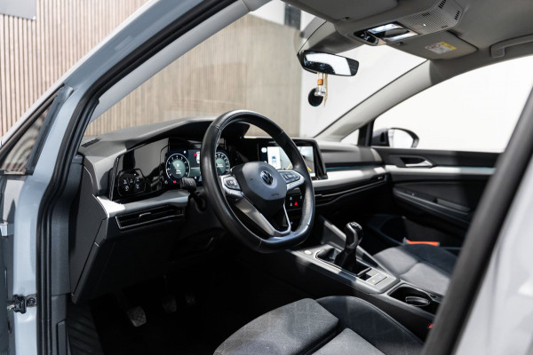 Volkswagen Golf 1.5 TSI Highline IQ CARPLAY CAMERA