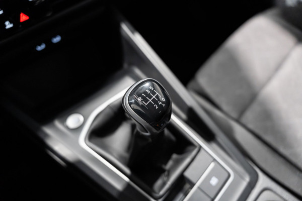 Volkswagen Golf 1.5 TSI Highline IQ CARPLAY CAMERA