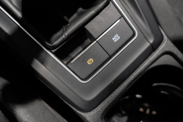 Volkswagen Golf 1.5 TSI Highline IQ CARPLAY CAMERA