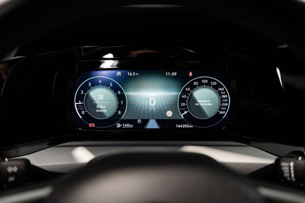 Volkswagen Golf 1.5 TSI Highline IQ CARPLAY CAMERA