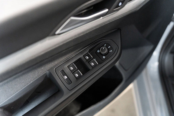 Volkswagen Golf 1.5 TSI Highline IQ CARPLAY CAMERA