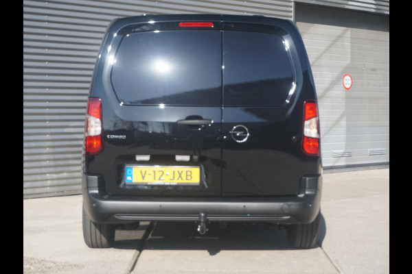 Opel Combo L1 102 Pk. | BPM-vrij | 15 km. | camera | Apple Carplay | betimmering | trekhaak | rijklaarprijs