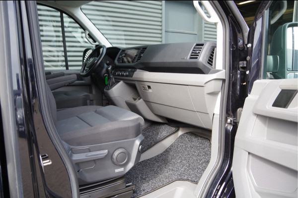 Volkswagen Crafter 35 2.0 TDI L3H3(L2H2) 177PK AUT. LED, ADAPT. CRUISE, STOELVERWARMING, STANDKACHEL, ERGO COMFORT STOEL GEV, CAMERA, NAVI, CLIMA,