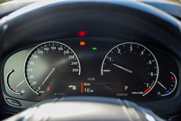 BMW 5 Serie Touring 520i Executive | Trekhaak | Navigatie | Stoelverwarming | Cruise