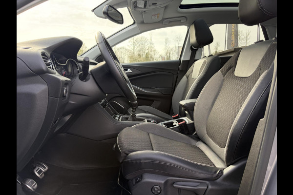 Opel Grandland X 1.2 Turbo Ultimate 1e Eigenaar,360° Camera,Pano,Navi,Stoelverw,Keyless,Rijstrooksensor,BSD,131pk,6 Bak,N.A.P,Pdc V+A,Lm velgen,Halfleder,Dealer Onderhouden,Net beurt gehad,Apk tot 01-2027
