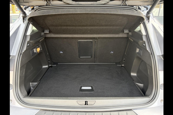 Opel Grandland X 1.2 Turbo Ultimate 1e Eigenaar,360° Camera,Pano,Navi,Stoelverw,Keyless,Rijstrooksensor,BSD,131pk,6 Bak,N.A.P,Pdc V+A,Lm velgen,Halfleder,Dealer Onderhouden,Net beurt gehad,Apk tot 01-2027