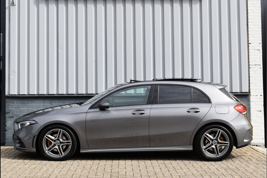 Mercedes-Benz A-Klasse 200 AMG Wide Screen Sfeer Pano Night Pakket Camera 18 Inch