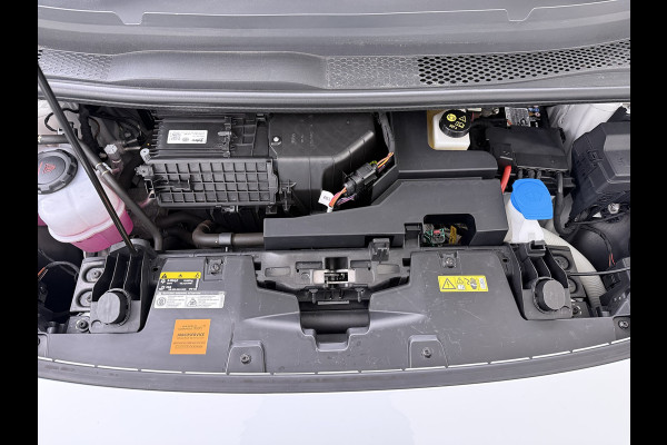 Volkswagen ID.3 First Plus 62kWh Navi-Pro Camera Matrix-Led/Dynamisch Adap.Cruise 19" Apple Carplay Android SOH 92% Ecc Pdc Stoel+Stuurverwarming Lmv Keyless advanced Zwarte-Hemel Wifi DAB Regen-Lichtsensor Isofix Zeer complete 1st Plus!