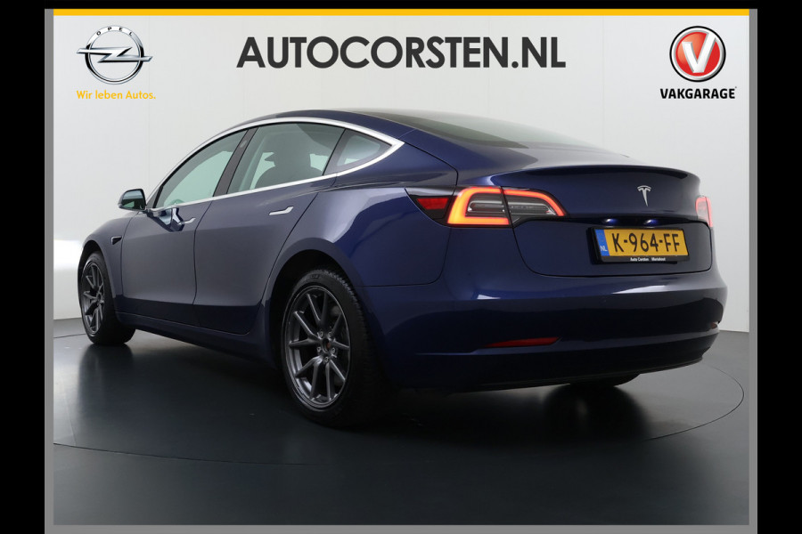 Tesla Model 3 SR+ 325PK LFP-Accu (dus altijd 100% laden) AutoPilot Leer Pano-Dak Adaptive Cruise Lmv 18" Camera's Elektr.-Stuur+Stoelen+Spiege Ecc Navi Led DAB Voorverwarmen interieur via App Keyless One-Pedal-Drive 1e Eigenaar Origineel Nederlandse Auto LFP accu dus 100% opladen!