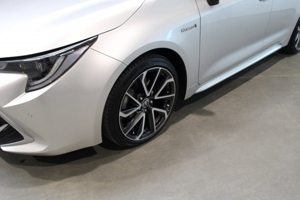 Toyota Corolla Touring Sports 2.0 Hybrid Panorama/JBL/Kuipstoelen/Leer/Trekhaak/Head-Up/ Prijs is rijklaar