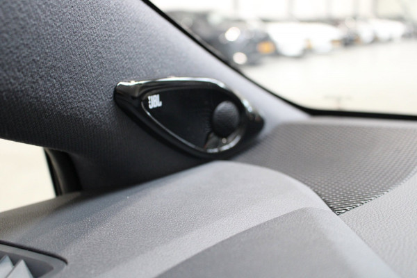 Toyota Corolla Touring Sports 2.0 Hybrid Panorama/JBL/Kuipstoelen/Leer/Trekhaak/Head-Up/ Prijs is rijklaar