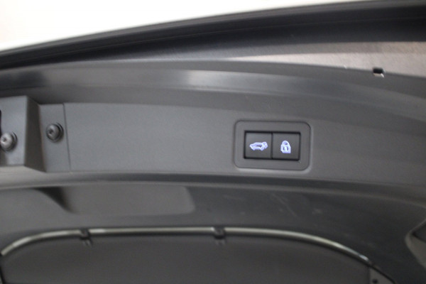 Toyota Corolla Touring Sports 2.0 Hybrid Panorama/JBL/Kuipstoelen/Leer/Trekhaak/Head-Up/ Prijs is rijklaar