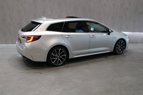 Toyota Corolla Touring Sports 2.0 Hybrid Panorama/JBL/Kuipstoelen/Leer/Trekhaak/Head-Up/ Prijs is rijklaar