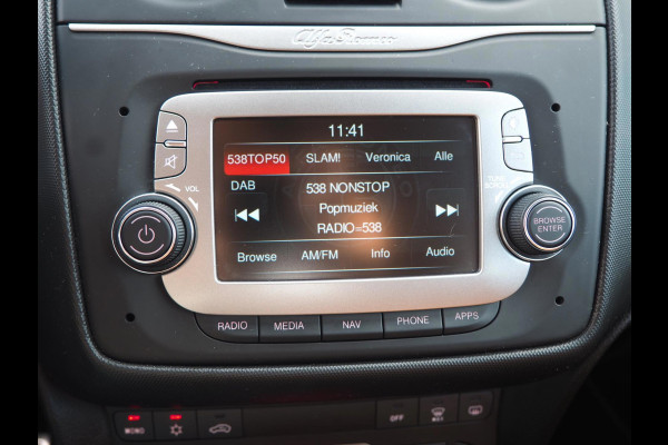 Alfa Romeo MiTo 0.9 TwinAir Super 105PK / Leder / Navigatie / DAB / Clima