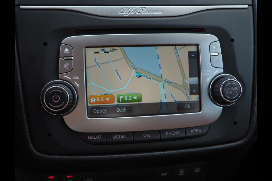 Alfa Romeo MiTo 0.9 TwinAir Super 105PK / Leder / Navigatie / DAB / Clima