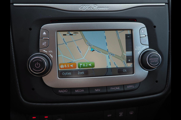 Alfa Romeo MiTo 0.9 TwinAir Super 105PK / Leder / Navigatie / DAB / Clima
